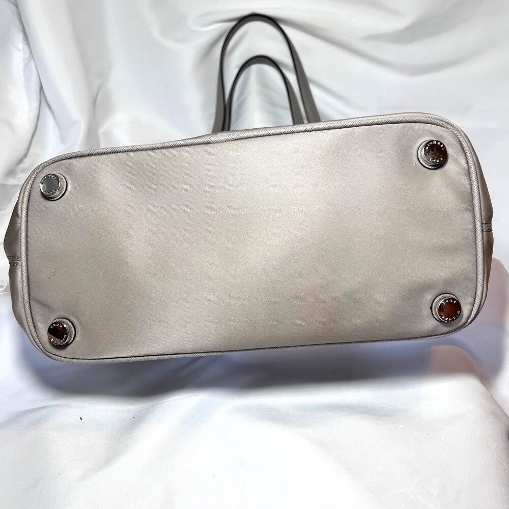 Michael Kors Jet Set Nylon Large Tote/Satchel/Shoulder Purse-Light Gray-Adjust - Picture 11 of 16